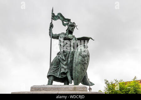 Leon, Spanien. Denkmal für Alfonso IX (1171-1230), König von Leon und Galicien, durch Estanislao Garcia Olivares in der Plaza de Santo Martino square gemacht Stockfoto