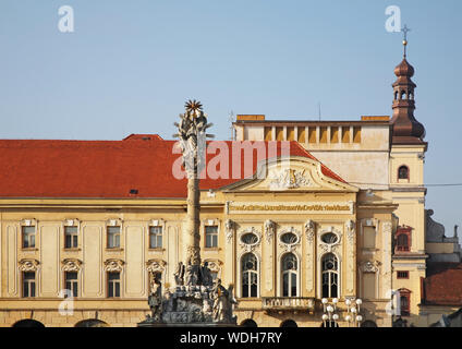 Pestsäule auf Holy Trinity Square in Trnava. Slowakei Stockfoto