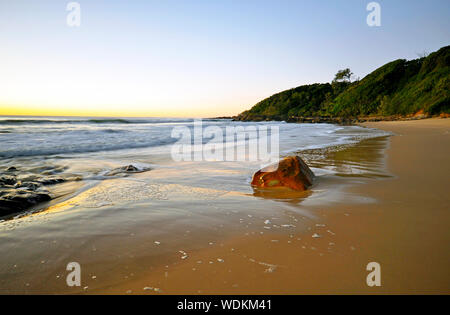 Coolum Beach Cove Sunrise QLD Australien Stockfoto