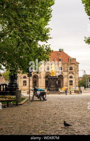Dresden, Deutschland - 15. August 2019: Der goldene Reiter Statue in Dresden. Stockfoto
