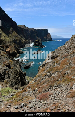 Wandern entlang der Küstenpfade in Ponta de Sao Lourenco Stockfoto