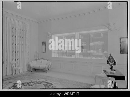 Gourielli Apotheke, 16 E. 55th St., New York City. Abstract / Medium: Gottscho-Schleisner Sammlung Stockfoto