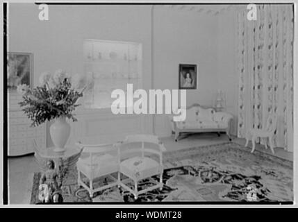 Gourielli Apotheke, 16 E. 55th St., New York City. Abstract / Medium: Gottscho-Schleisner Sammlung Stockfoto