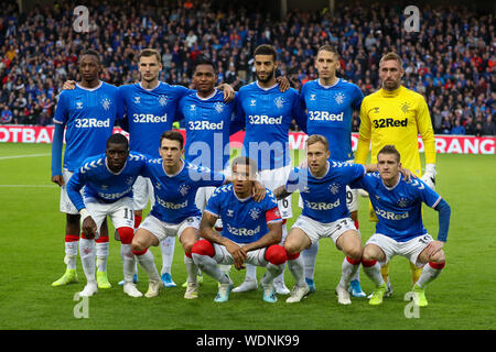 Das Ibrox Stadium, Glasgow, UK. 29 Aug, 2019. Rangers spielte die polnische Mannschaft Legia Warschau an Ibrox Stadion in einem Play-off in der 2. Etappe der Europa League. Das Spiel, das Rangers gewann 1 - 0 mit dem Tor durch Alfredo Morelos hatte Buchungen, Fackeln durch die polnischen Fans und hatte für die mangelnde Sichtbarkeit von Rauch verursacht wurde gestoppt. Credit: Findlay/Alamy leben Nachrichten Stockfoto