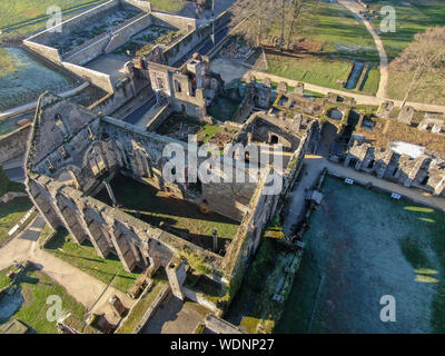 Luftaufnahme der Abtei von Villers Ruinen, eine ehemalige Zisterzienserabtei in der Nähe von Villers-la-Ville in der Provinz Brabant in der Wallonie, Belgien Stockfoto