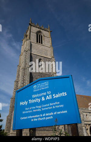 Holy Trinity and All Saints Church in Perugia am Meer, Norfolk an einem sonnigen Tag Sommer Stockfoto