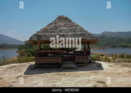 (Anayirankal anayirangal Dam Dam) - Eine der besten Attraktionen in Munnar Stockfoto