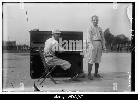 Gus Van & Joe Schenck, Vaudeville Comics (Baseball) Abstract / Medium: 1 Negativ: Glas 5 x 7 in. oder kleiner. Stockfoto