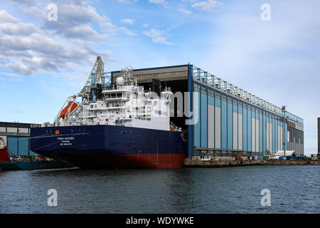 Zypriotische Schiff Jurij Kuchiev an hietalahti Docks in Helsinki, Finnland Stockfoto