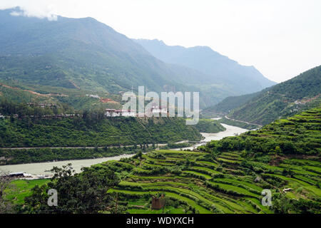 Wangdue Phodrang Dzong nach dem Brand 2012, Bhutan Stockfoto