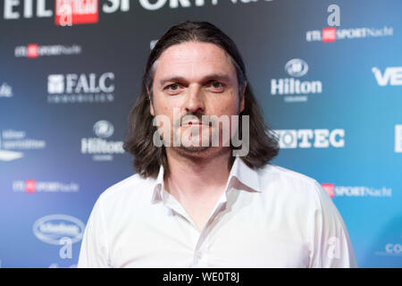 Köln, Deutschland. 29 Aug, 2019. Lutz PFANNENSTIEL, Manager, Fortuna Düsseldorf, ETL-EXPRESS SPORTaftert 2018 am 28.08.2019 in Köln/Deutschland, Â | Nutzung der weltweiten Kredit: dpa/Alamy leben Nachrichten Stockfoto