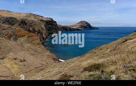 Wandern entlang der Küstenpfade in Ponta de Sao Lourenco Stockfoto