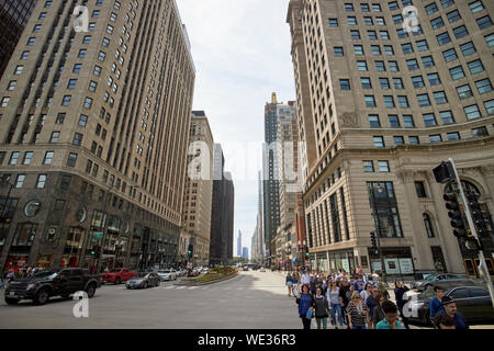 Auf der Suche North Michigan Avenue von der dusable bridge Chicago Illinois Vereinigte Staaten von Amerika Stockfoto