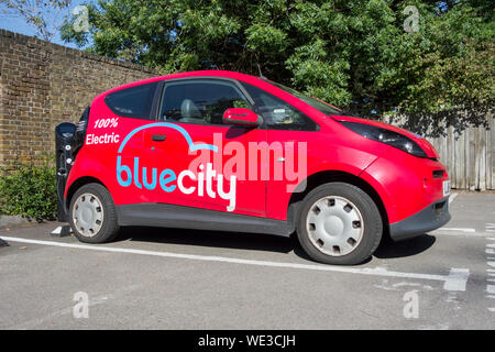 BlueCity Electric Car-sharing Scheme in London, Großbritannien Stockfoto