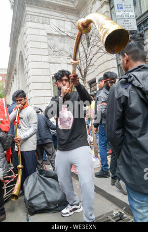 Samstag 18 2019 Pall Mall London Uk, ex-pat Tamilen und socitys in einem Memorial marschierten können für die civiil Krieg casualtys, tamilischen Diaspora Gemeinschaften Stockfoto