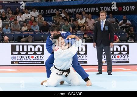 Tokio, Japan. 30 Aug, 2019. Guham Cho (KOR) kämpft gegen Aaron Wolf (JPN) im Viertelfinale der Männer -100 kg Kategorie World Judo Championships Tokyo 2019 im Nippon Budokan. Die Welt Judo Meisterschaften ist vom 25. August bis 1. September statt. Credit: Rodrigo Reyes Marin/ZUMA Draht/Alamy leben Nachrichten Stockfoto