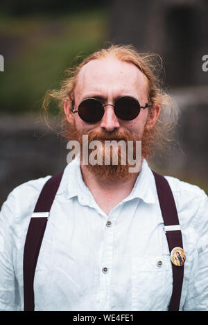 Blaenavon, Wales, Vereinigtes Königreich, Juli, 14, 2019. Blaenavon Eisenhütte Steampunk Festival. Die Leute Spaß haben und in der steampunk Outfits gekleidet. Stockfoto