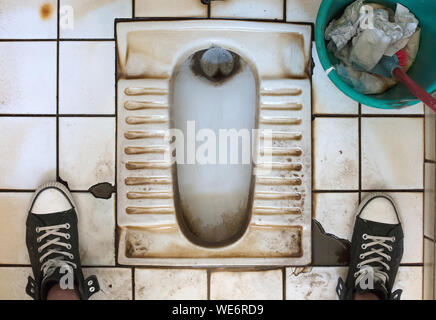 Dreckige Toilette im Süden von Madagaskar Stockfoto