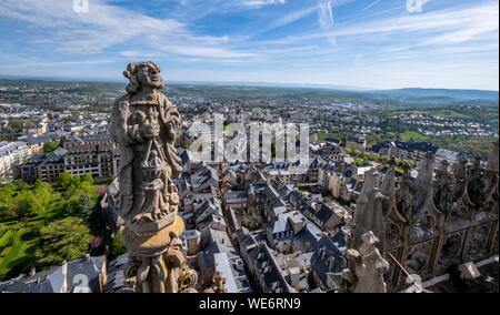 Frankreich, Aveyron, Rodez, Überblick über die Stadt von der Kathedrale Notre Dame Stockfoto