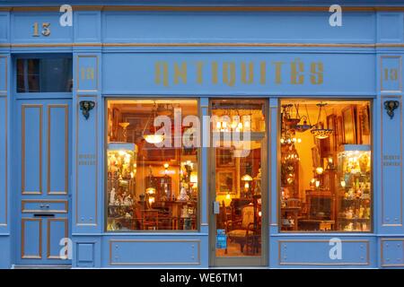 Frankreich, Meurthe et Moselle, Nancy, vorderen Fenster einer antic Shop auf Stanislas Street in der Nähe Place Stanislas entfernt in der Region, die als Weltkulturerbe der UNESCO Stockfoto