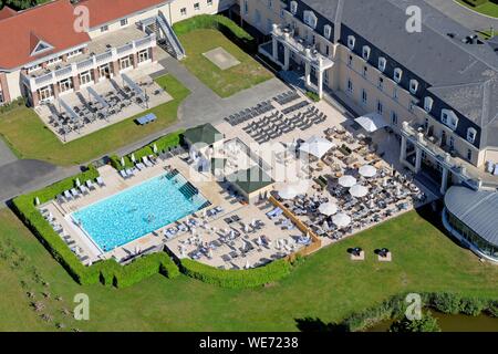 Frankreich, Oise, Chantilly Golfplatz, Schwimmbad (Luftbild) Stockfoto