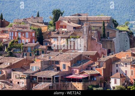 Frankreich, Vaucluse, regionalen Naturpark Luberon, Roussillon, bezeichnete die schönsten Dörfer Frankreichs, Glockenturm oder Clock Tower Stockfoto