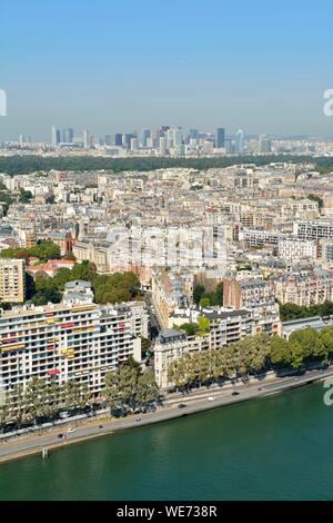 Frankreich, Paris, seine Banken als Weltkulturerbe von der UNESCO, Grenelle Bezirk und den Eiffelturm. Stockfoto