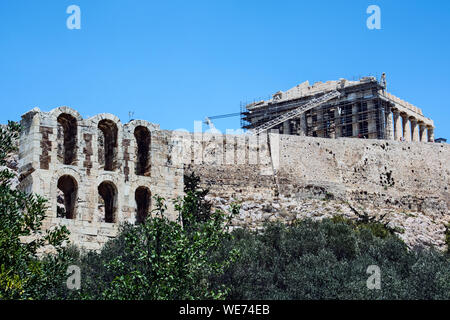 Athen, Griechenland, 04.Juni 2016. Die Akropolis von Athen. Restaurierungsarbeiten an den Tempeln sind im Gange. Stockfoto