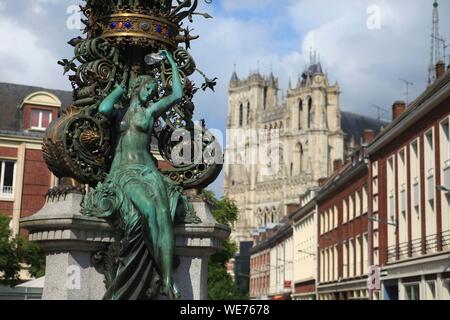 Frankreich, Picardie, Amiens, Uhr Dewailly von Emile Ricquier in Amiens (Ecke rue des Sergents rue Dusevel, Amiens) Stockfoto