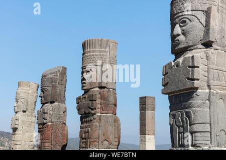 Mexiko, Hidalgo, Tula de Allende, Toltec archäologische Stätte, Säulen die Mats auf der Pyramide von Quetzalcoatl oder der Morning Star Stockfoto