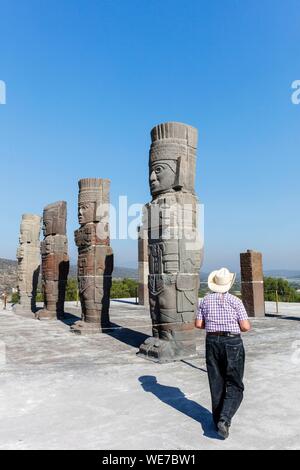 Mexiko, Hidalgo, Tula de Allende, Toltec archäologische Stätte, Säulen die Mats auf der Pyramide von Quetzalcoatl oder der Morning Star Stockfoto