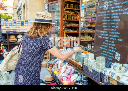 Frankreich, Bouches-du-Rhone, Marseille, das Viertel Panier, Shop von Marseille Seife Stockfoto