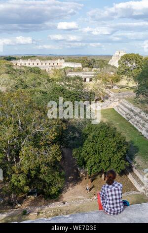 Mexiko, Yucatan, Uxmal, als Weltkulturerbe von der UNESCO, die Maya Stadt aus der Großen Pyramide aufgeführt Stockfoto