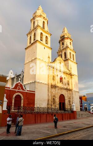 Mexiko, Campeche, Campeche, befestigte Stadt als Weltkulturerbe von der UNESCO, Kirche Stockfoto