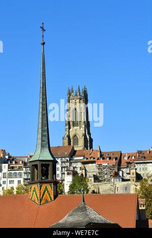 Schweiz, Kanton Freiburg, Fribourg, San Nicolas Kathedrale Stockfoto