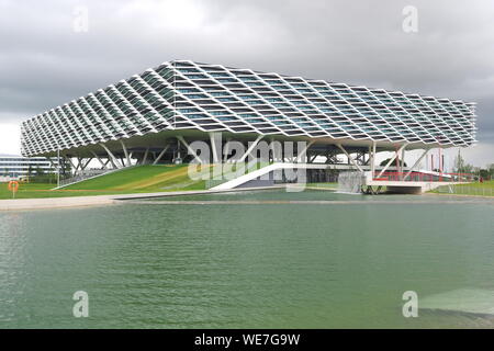 Herzogenaurach, Deutschland - 19 August 2019: Gebäude namens Arena, das neue 2019 eröffnet Hauptsitz des globalen Sport der Marke Adidas Stockfoto