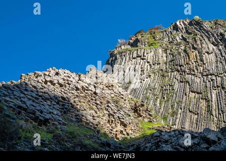 Armenien, Jerewan region, Garni, Basalt Spalte Formationen entlang der Azat Tal Symphonie der Steine Stockfoto