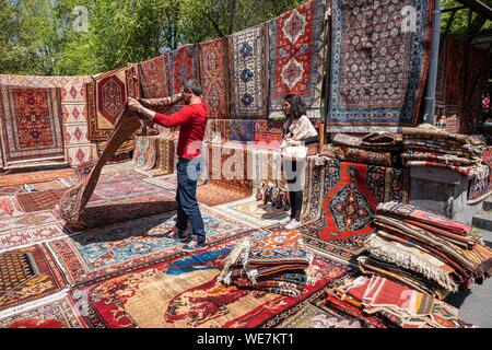 Armenien, Yerevan, die Vernissage, Open-air-Ausstellung - Funktionieren des Marktes an den Wochenenden Stockfoto