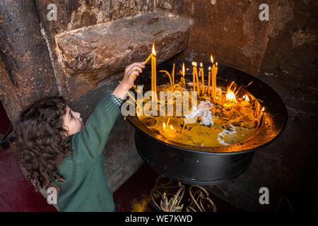 Armenien, Yerevan, die katoghike Kirche, eine kleine Kirche aus dem 13. Jahrhundert, eine der ältesten der Stadt, heute in der Sainte-Anne Kirche integriert Stockfoto