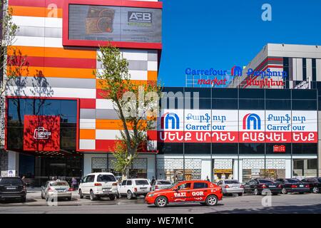 Armenien, Yerevan, Rossia Mall Einkaufszentrum, Tigran Mets Avenue Stockfoto