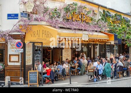 Frankreich, Paris, Montmartre, Cafe in der Rue des Abbesses, Paris die Vrai Cafe Stockfoto