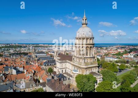 Frankreich, Pas de Calais, Boulogne-sur-Mer, Basilique Notre Dame de l'Immaculee Konzeption (Luftbild) Stockfoto