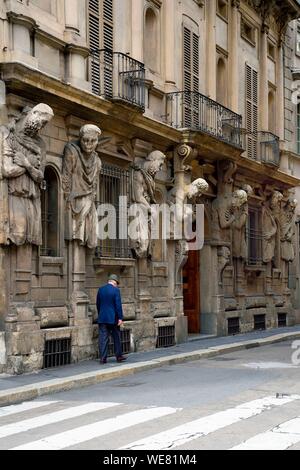 Italien, Lombardei, Mailand, atlanter von Casa degli Omenoni Stockfoto