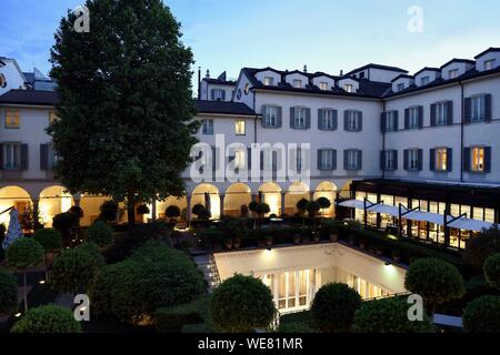 Italien, Lombardei, Mailand, Mode Viereck (Quadrilatero della moda), Four Seasons Hotel Milano, den Innenhof Stockfoto