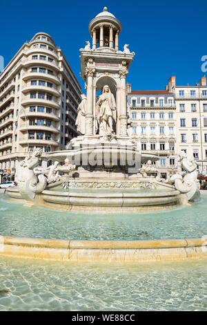 Frankreich, Rhone, Lyon, Altstadt als UNESCO-Weltkulturerbe, Cordeliers Bezirk, Brunnen der Jakobiner square aufgeführt Stockfoto