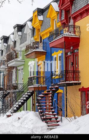 Kanada, in der Provinz Quebec, Montreal, Plateau-Mont-Royal Nachbarschaft nach einem Schneesturm Stockfoto