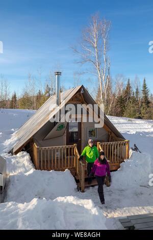 Kanada, Quebec Provinz, Mauricie region, Shawinigan und Umgebung, La Mauricie Nationalpark, Huttopia Hütte winter Campingplatz MR OK Stockfoto