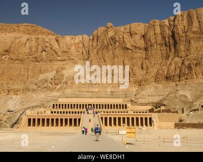 Ägypten, Ägypten, das Niltal, Luxor, Thebanischen Nekropole, Weltkulturerbe der UNESCO, West Theben, Deir El Bahari, Hatschepsut Tempel Stockfoto