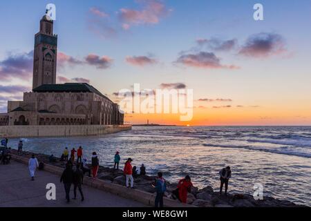 Marokko, Casablanca, den Vorplatz der Moschee Hassan II Stockfoto