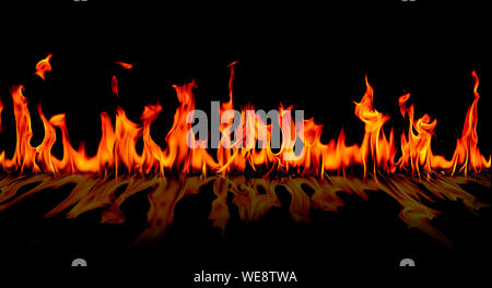 Feuer flammen auf abstrakte Kunst schwarzer Hintergrund, Burning red hot steigen, Fiery orange leuchtende fliegende Partikel Funken Stockfoto